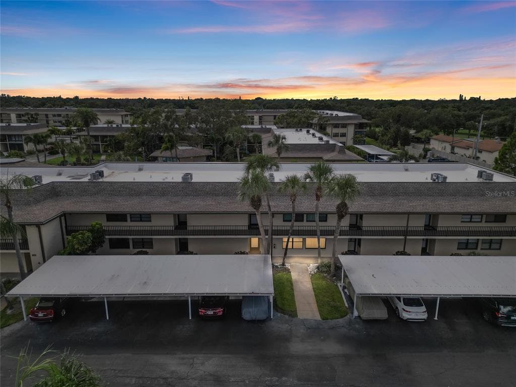 12300 VONN ROAD UNIT 1106 LARGO, FL 33774