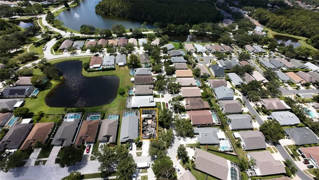 19337 GARDEN QUILT CREEK LUTZ, FL 33558