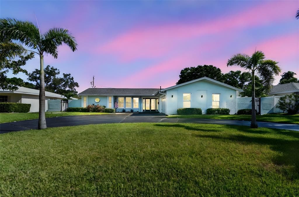 2663 70TH AVENUE S ST PETERSBURG, FL 33712
