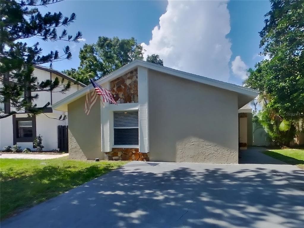 10378 ROSEMOUNT DRIVE TAMPA, FL 33624