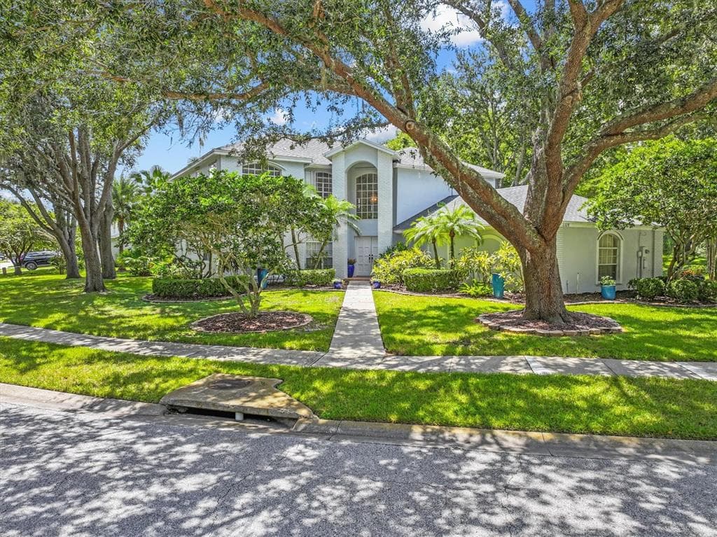 2328 WARWICK DRIVE