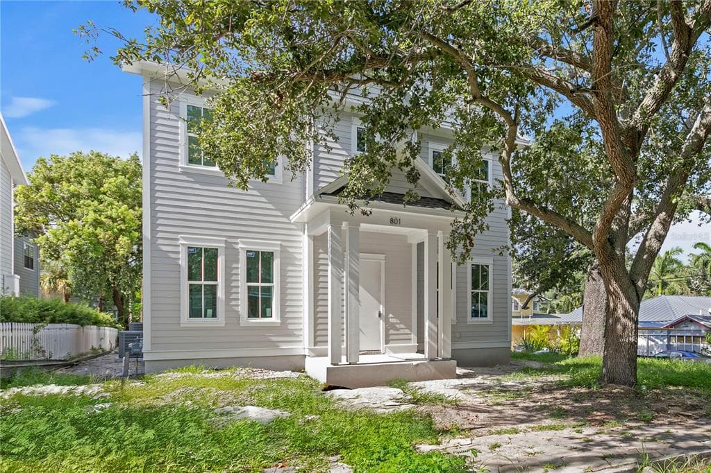 801 9TH AVENUE S ST PETERSBURG, FL 33701