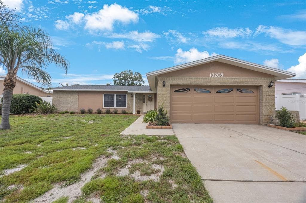 13208 88TH AVENUE SEMINOLE, FL 33776