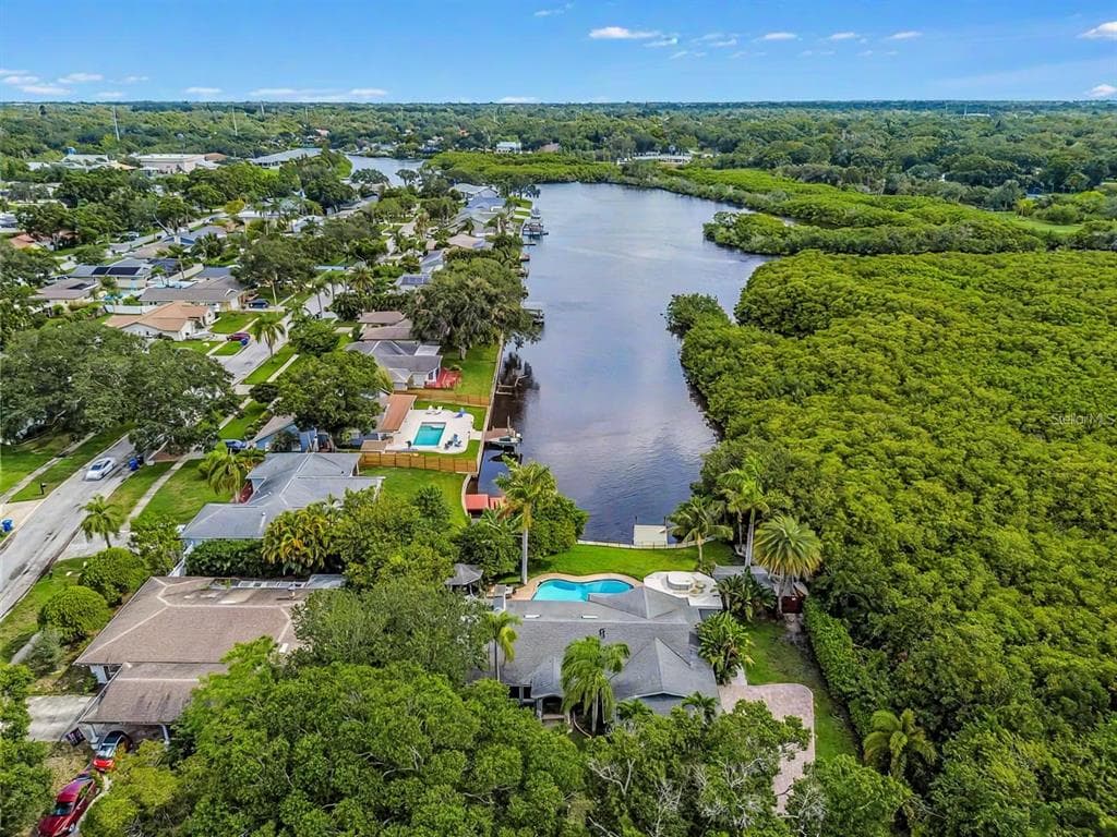 3225 ROSERY ROAD NE LARGO, FL 33771