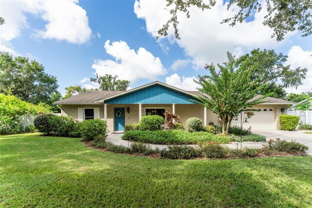 1510 LORETTA COURT BRANDON, FL 33511