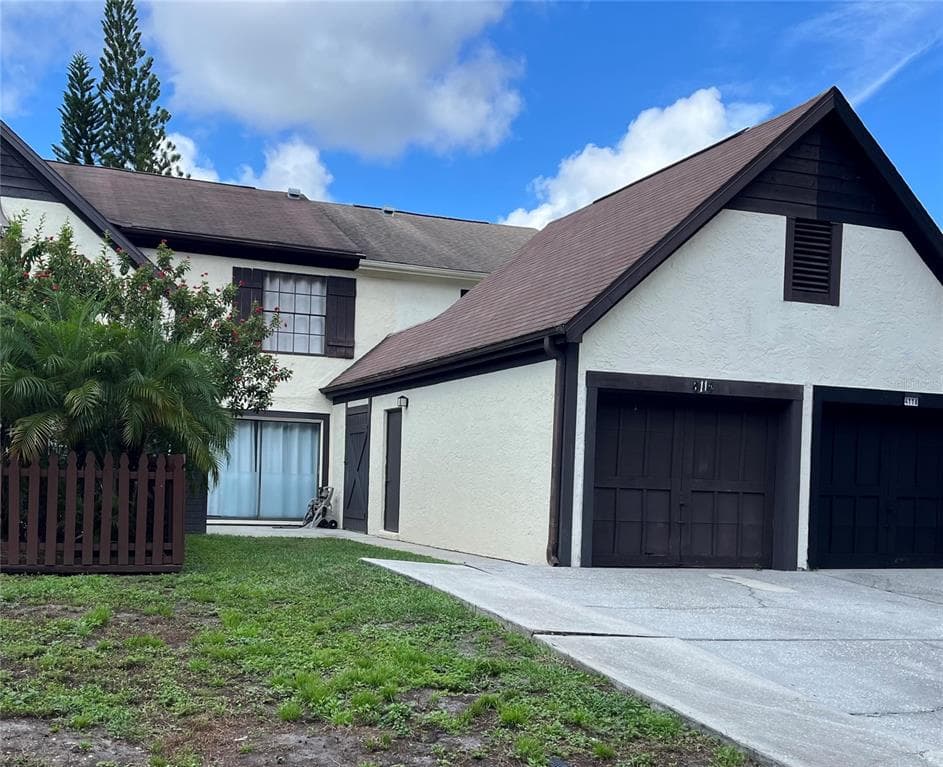 4114 WOODLARK DRIVE TAMPA, FL 33624