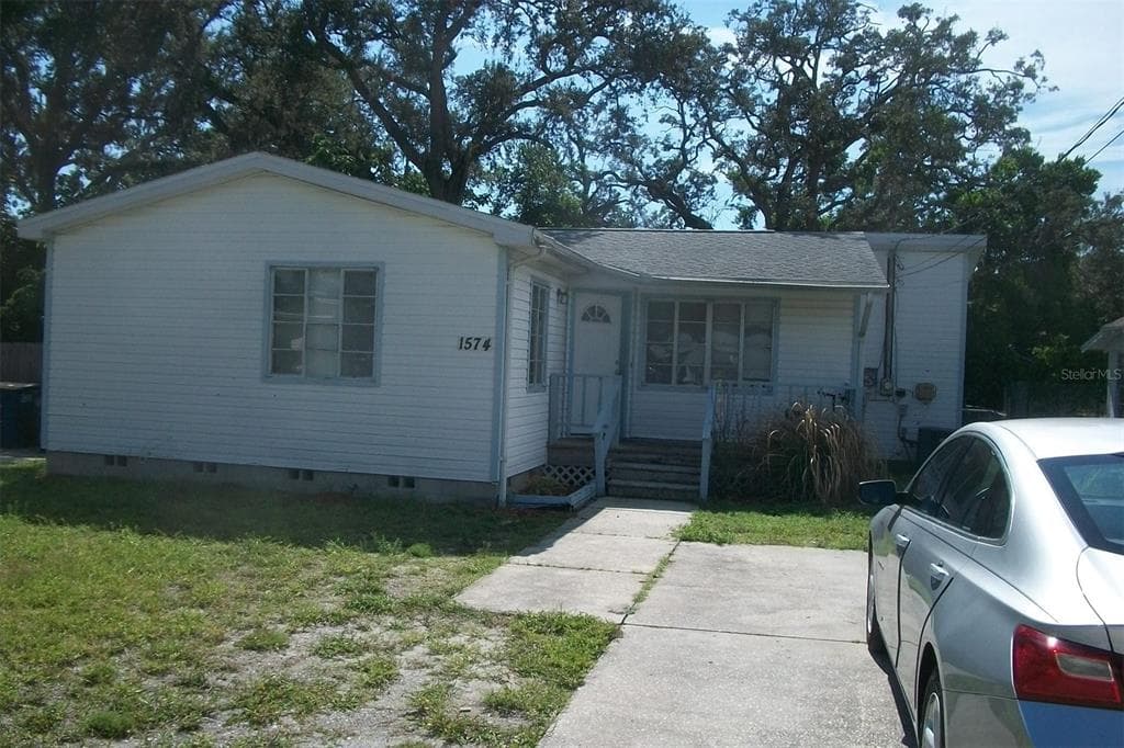 1574 S MADISON AVENUE CLEARWATER, FL 33756