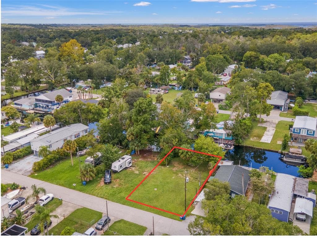 7277 ABERDEEN COURT WEEKI WACHEE, FL 34607
