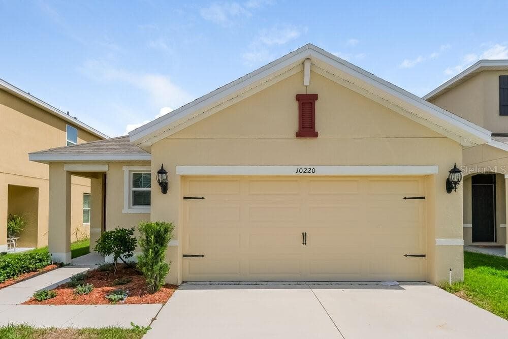 10220 MANGROVE WELL ROAD SUN CITY CENTER, FL 33573