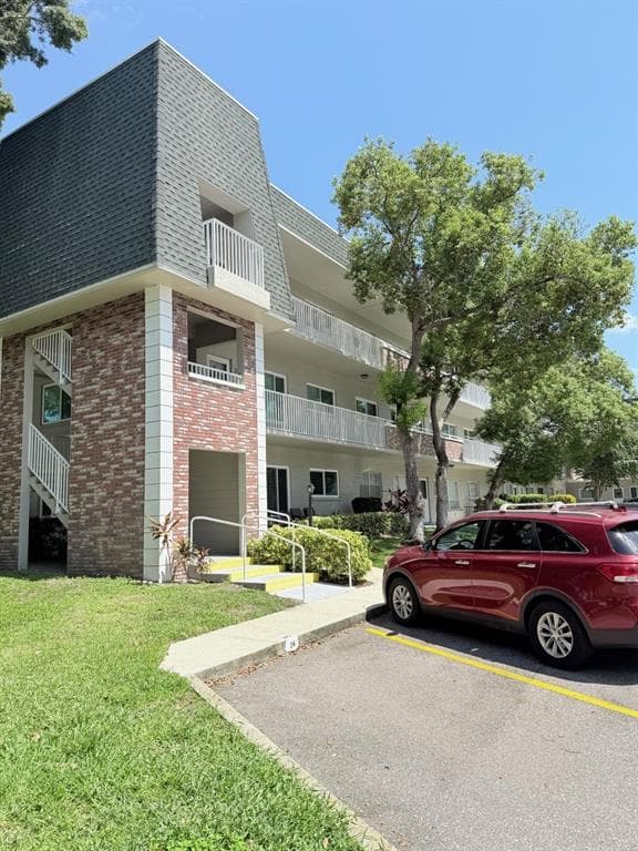 2426 PERSIAN DRIVE UNIT 38 CLEARWATER, FL 33763