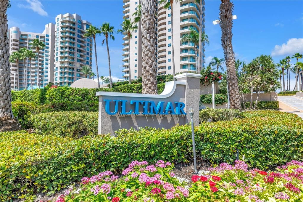 1520R GULF BOULEVARD UNIT 906 CLEARWATER BEACH, FL 33767