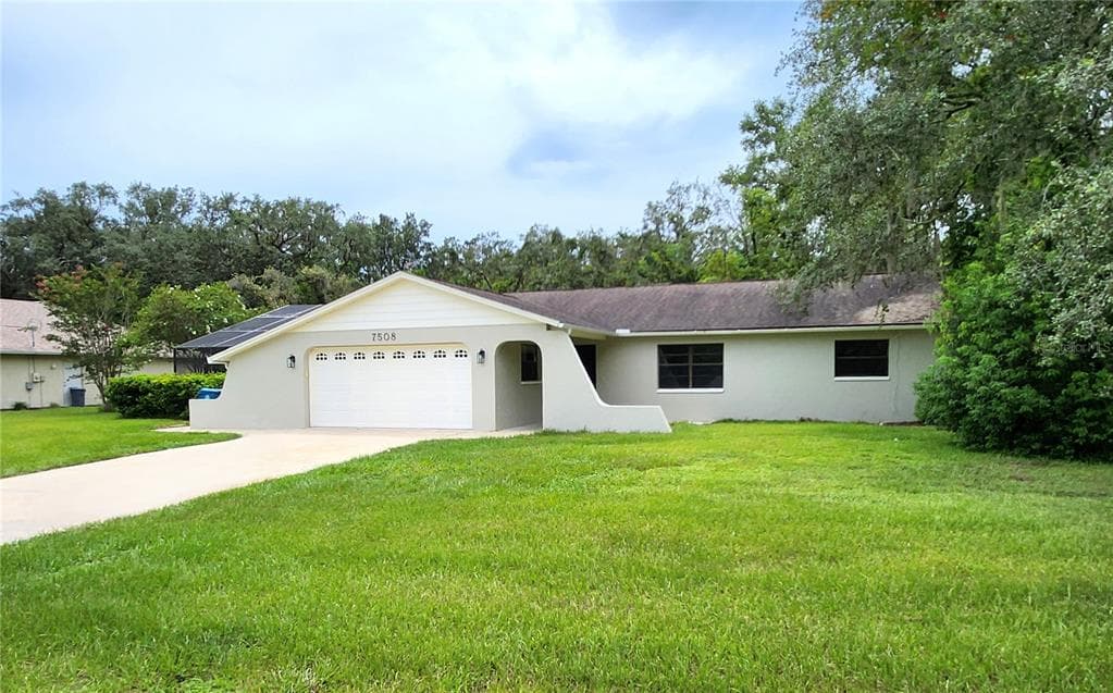 7508 SHEPHERD AVENUE SPRING HILL, FL 34606