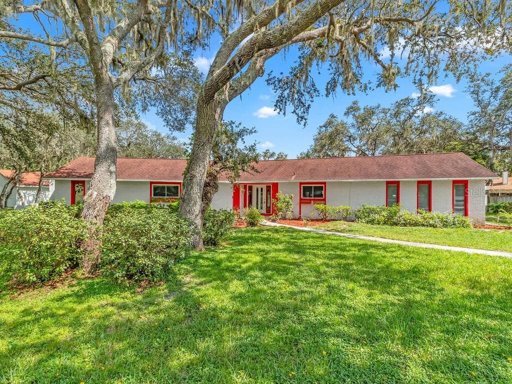4509 HICKORY CREEK LANE