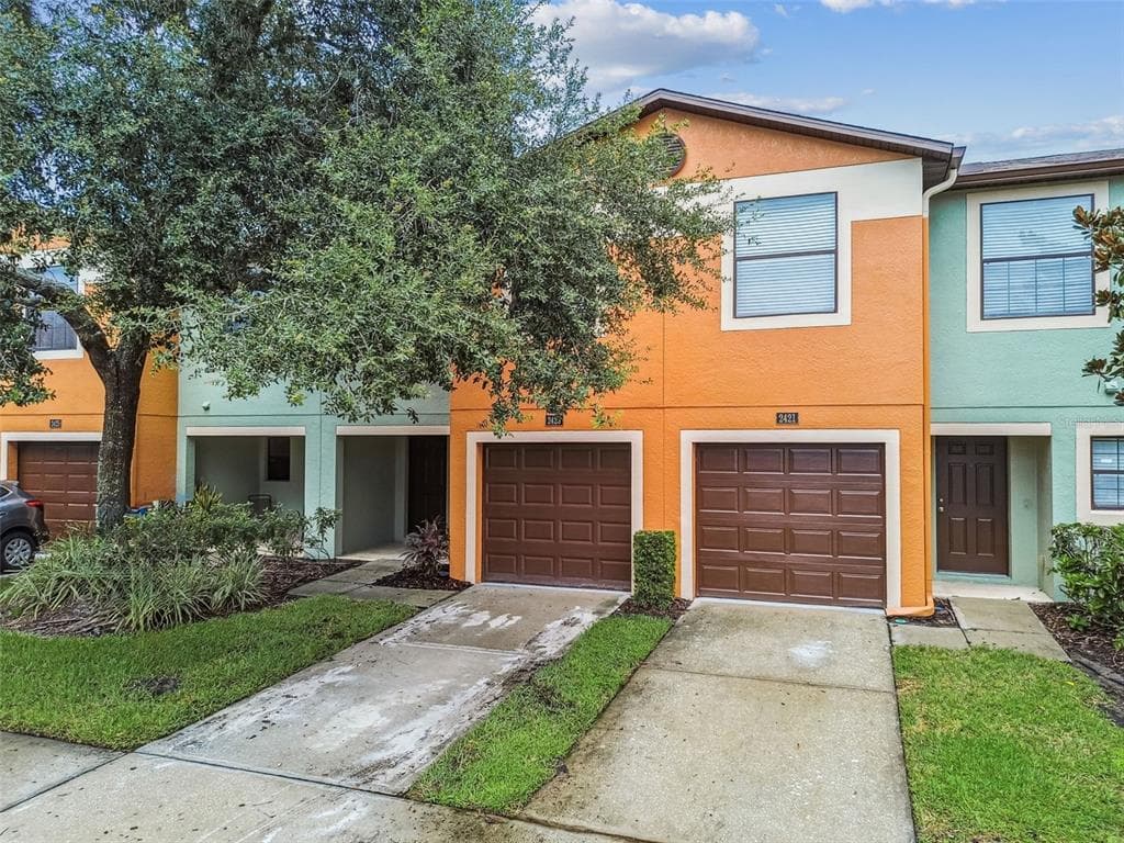 2423 HIBISCUS BAY LANE BRANDON, FL 33511