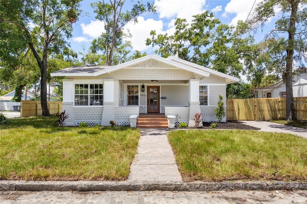 6810 N BRANCH AVENUE TAMPA, FL 33604