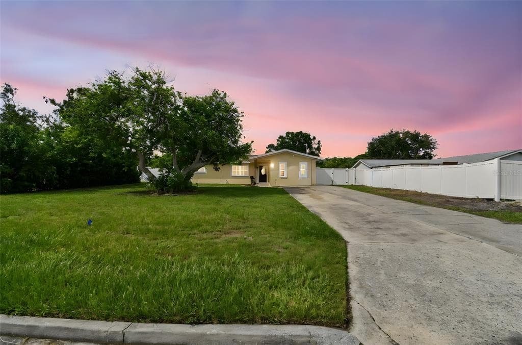 2580 GRANADA CIRCLE W ST PETERSBURG, FL 33712