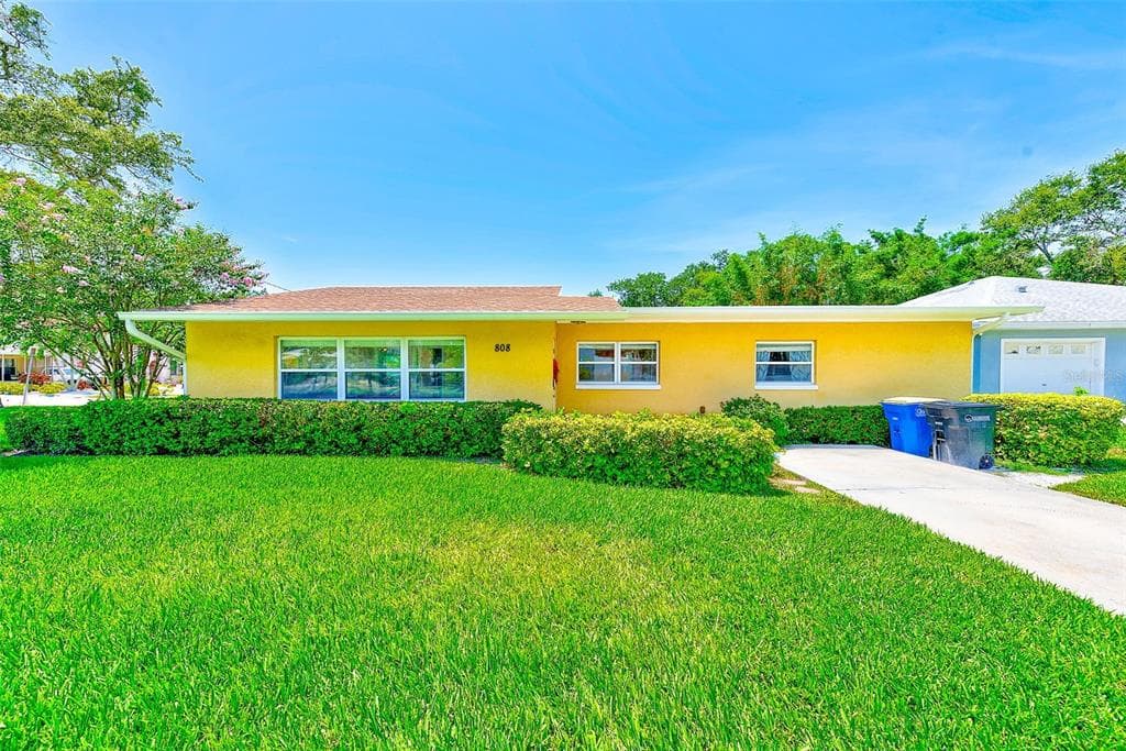 808 EWING AVENUE CLEARWATER, FL 33756