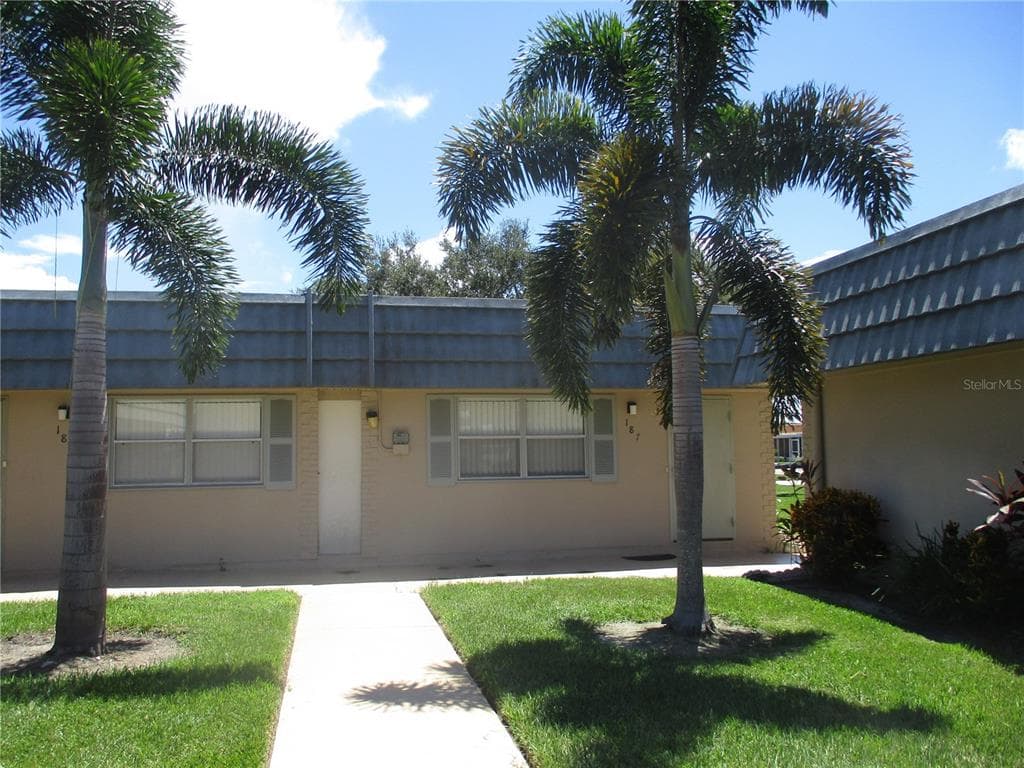 1802 BEDFORD TERRACE UNIT 187 SUN CITY CENTER, FL 33573