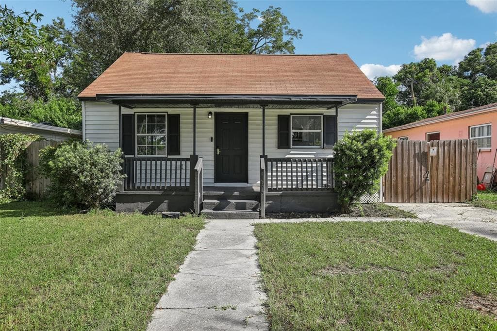 1675 13TH AVENUE S ST PETERSBURG, FL 33712
