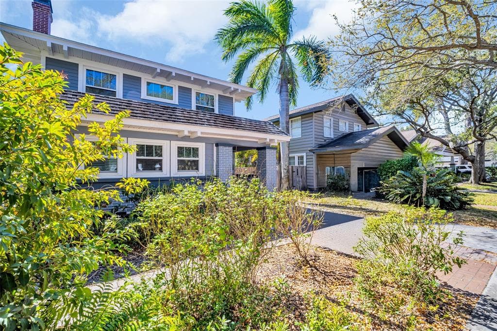 304 21ST AVENUE N ST PETERSBURG, FL 33704