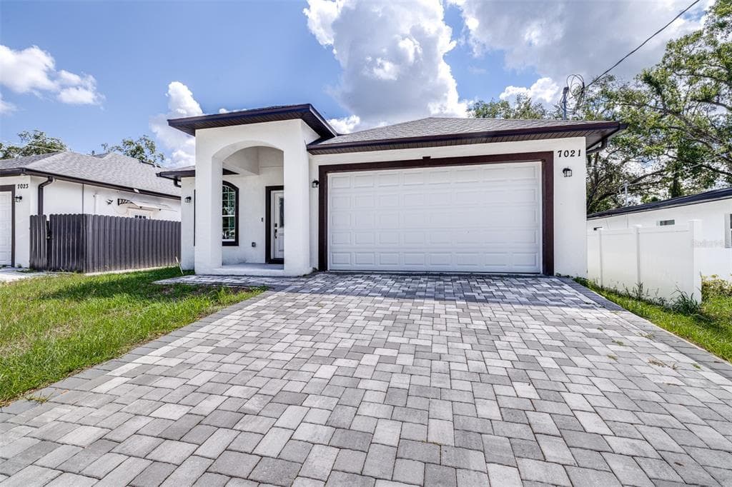 7021 N WILLOW AVENUE TAMPA, FL 33604