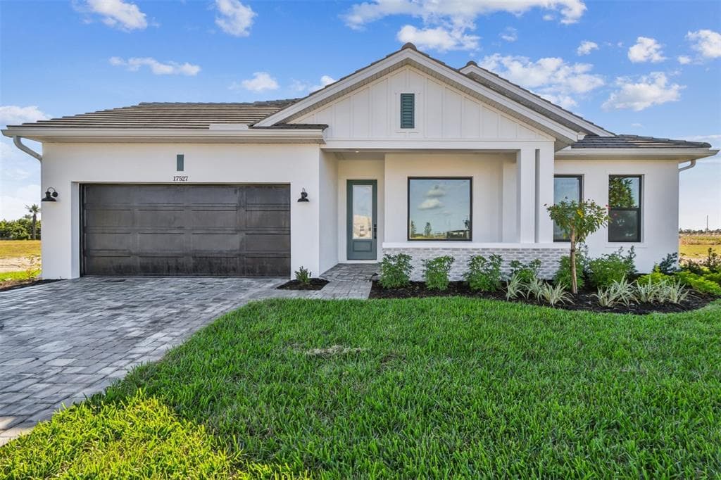 17527 FOXTAIL LOOP VENICE, FL 34293
