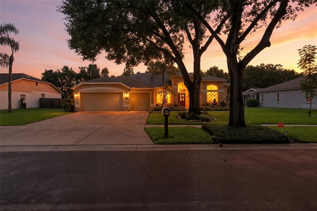 4416 GENTRICE DRIVE VALRICO, FL 33596