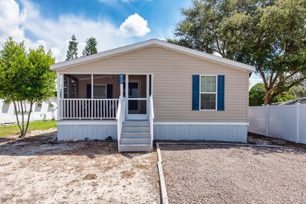 810 FRANCES DRIVE TARPON SPRINGS, FL 34689