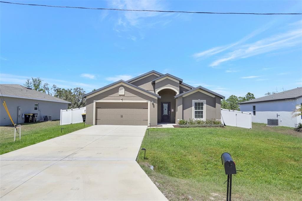 329 W ASTER COURT POINCIANA, FL 34759