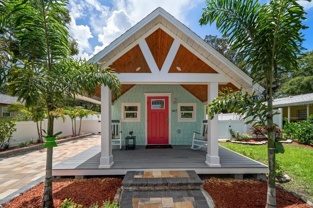 907 15TH AVENUE NW LARGO, FL 33770