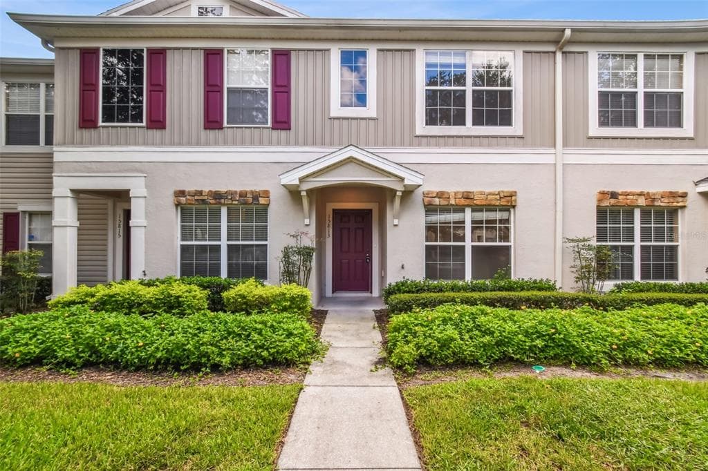15813 FISHHAWK FALLS DR LITHIA, FL 33547