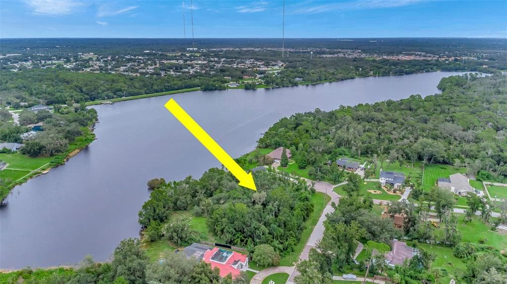 12612 LAKE HILLS DRIVE RIVERVIEW, FL 33569