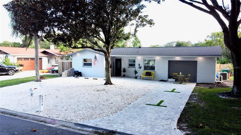 6956 300TH AVENUE N CLEARWATER, FL 33761