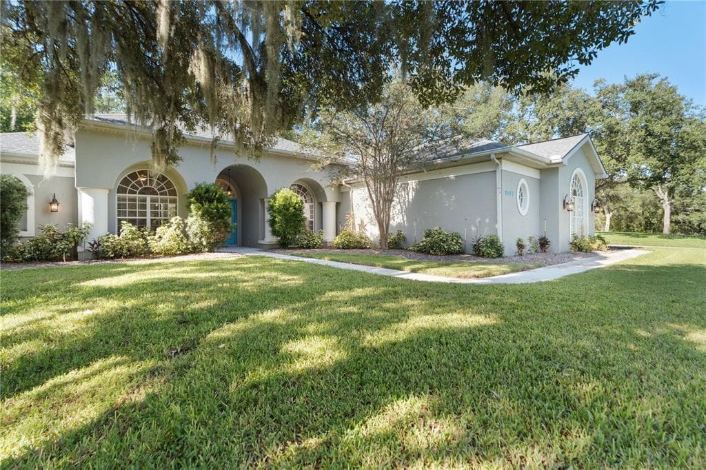 9491 TOOKE SHORE DRIVE WEEKI WACHEE, FL 34613