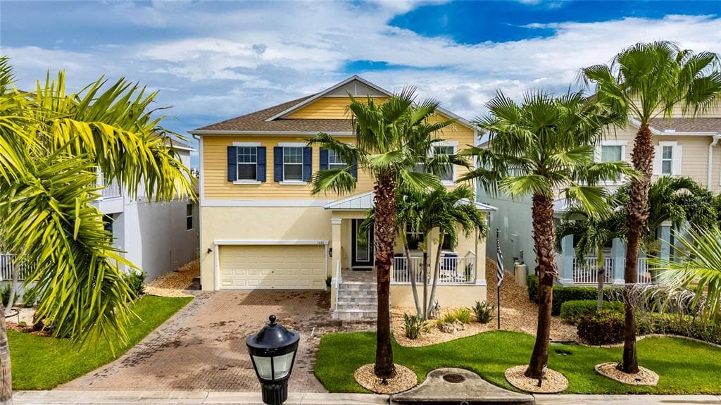 1032 SEAGRAPE DRIVE RUSKIN, FL 33570