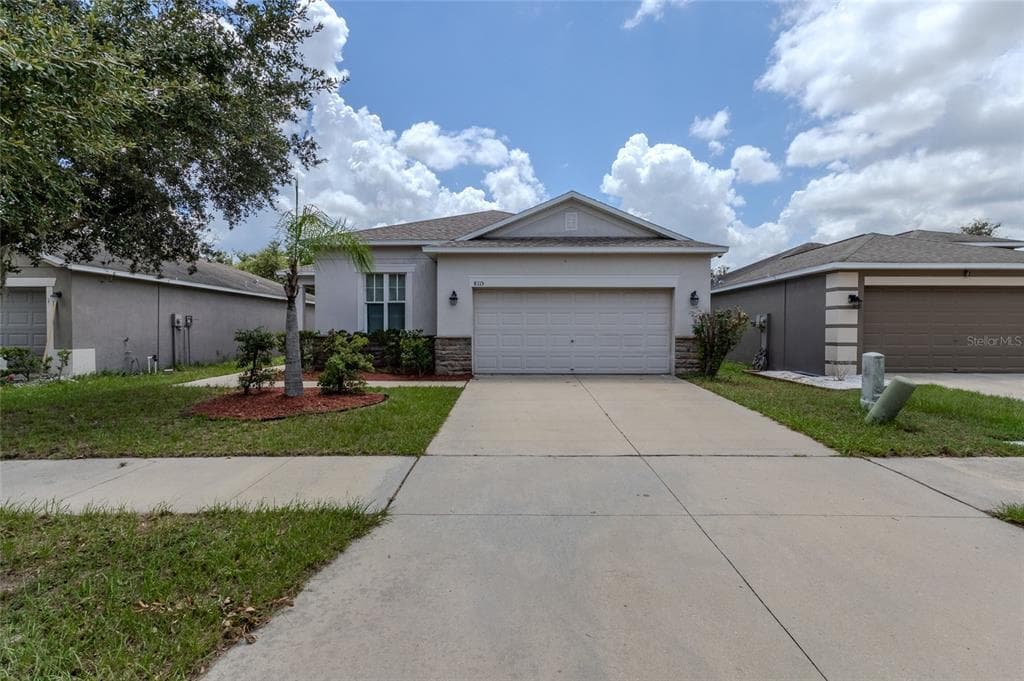 8115 ALAMOSA WOOD AVENUE RUSKIN, FL 33573