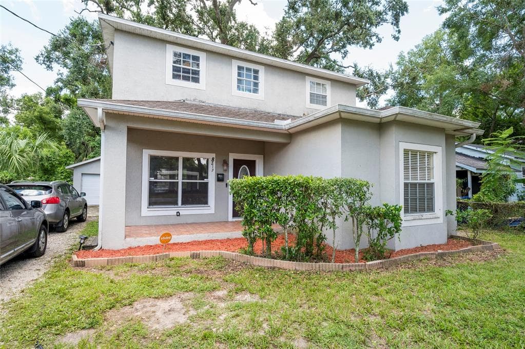 8213 N KLONDYKE STREET TAMPA, FL 33604