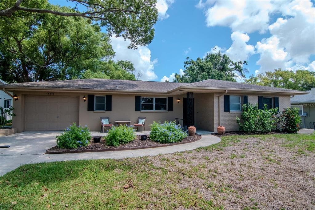 3250 CAUSEWAY DRIVE PALM HARBOR, FL 34684
