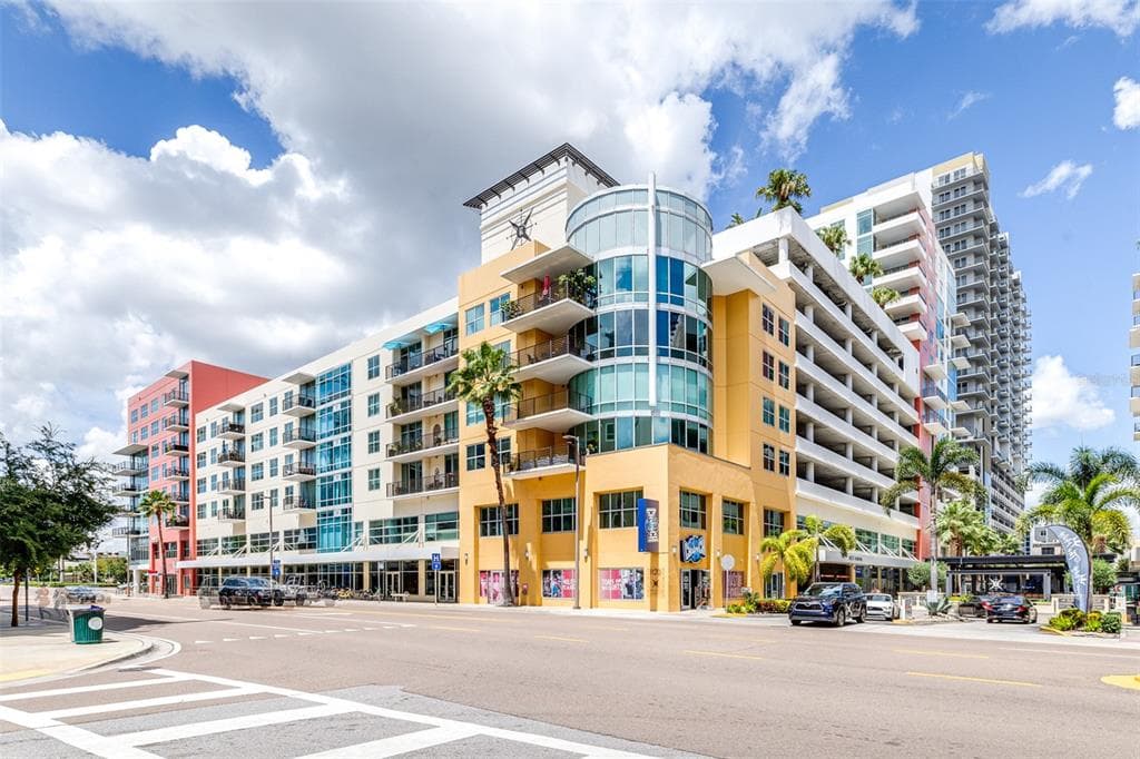 1120 E KENNEDY BOULEVARD UNIT 1021 TAMPA, FL 33602
