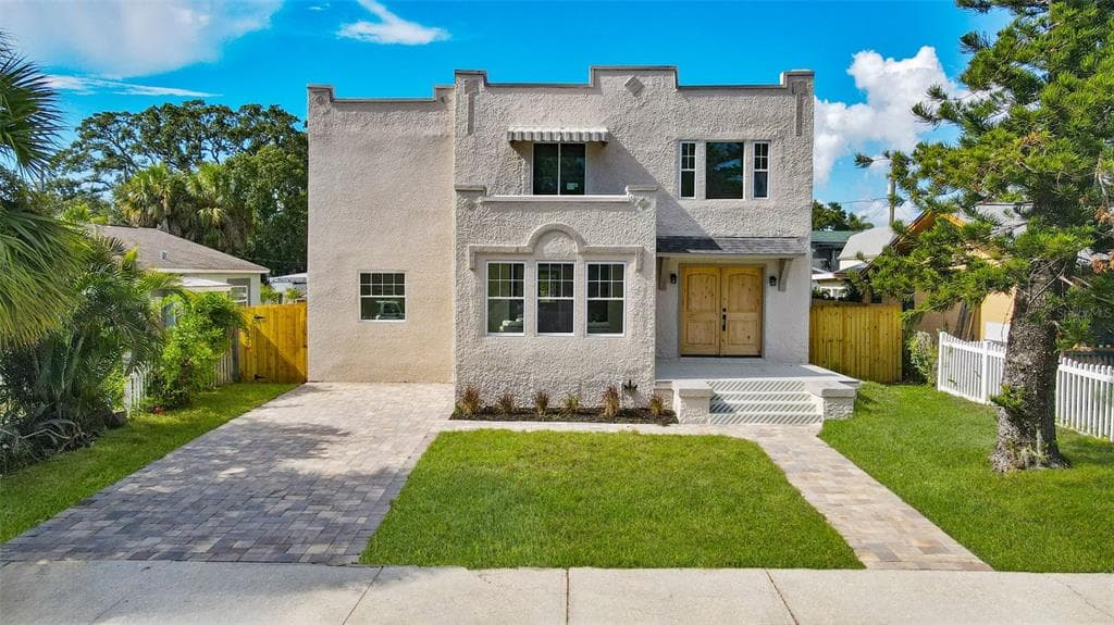 851 37TH AVENUE S ST PETERSBURG, FL 33705