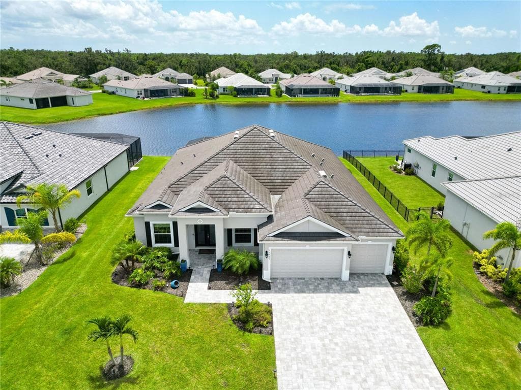 15909 39TH GLEN E PARRISH, FL 34219
