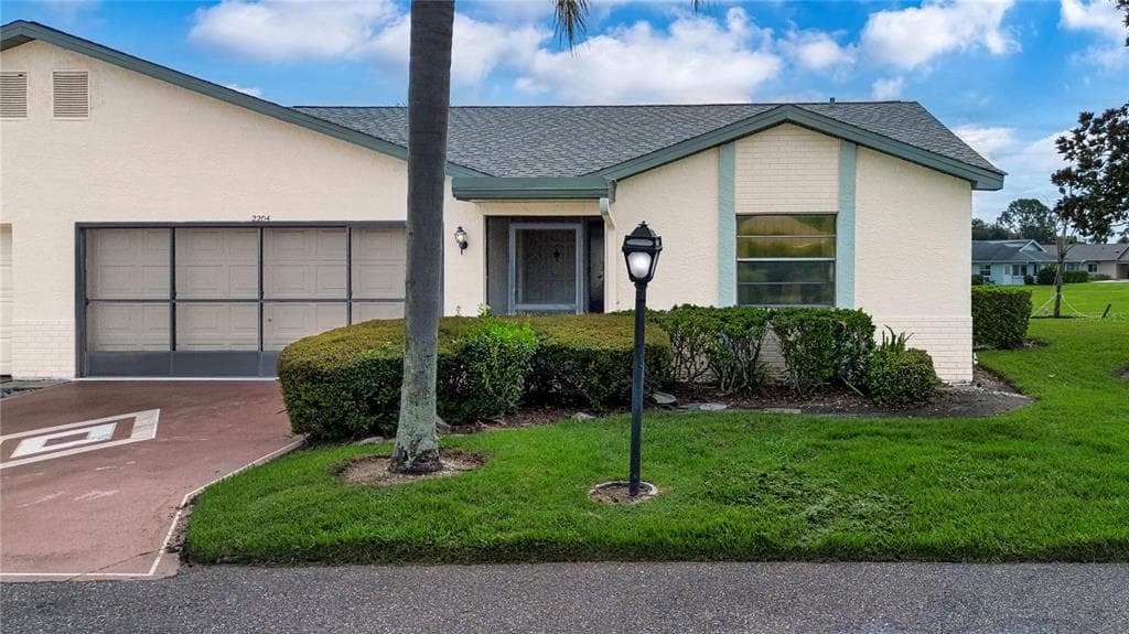 2204 HARTLEBURY WAY UNIT 460 SUN CITY CENTER, FL 33573