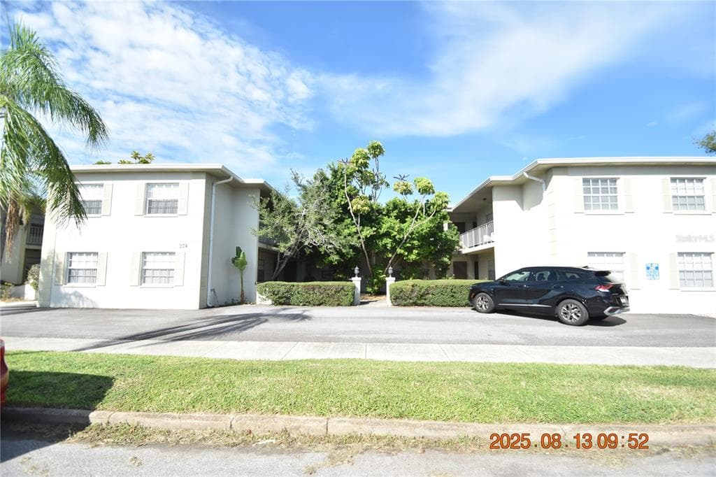 304 DANUBE AVENUE UNIT 10 TAMPA, FL 33606