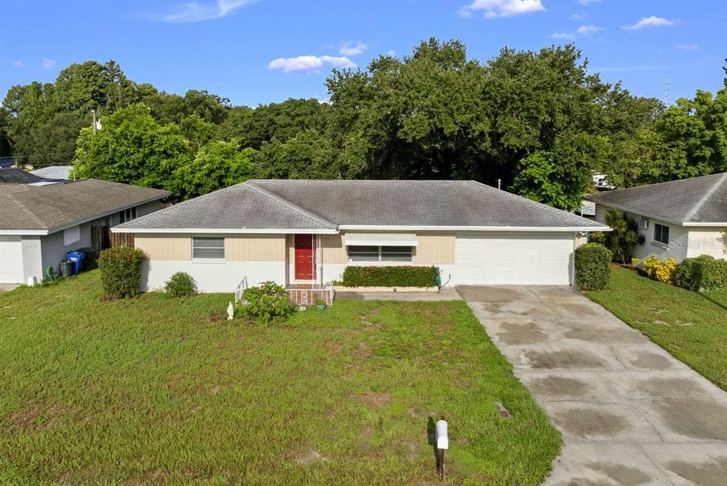 644 MANOR DRIVE W DUNEDIN, FL 34698