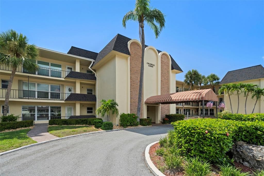 4780 COVE CIRCLE UNIT 205 ST PETERSBURG, FL 33708