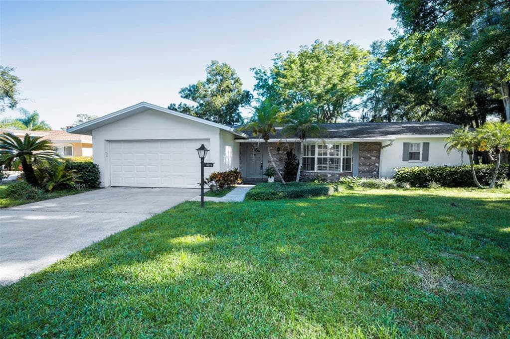 1831 BEVERLY CIRCLE N CLEARWATER, FL 33764