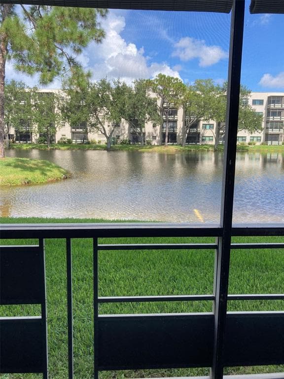 6070 80TH STREET N UNIT 107 ST PETERSBURG, FL 33709