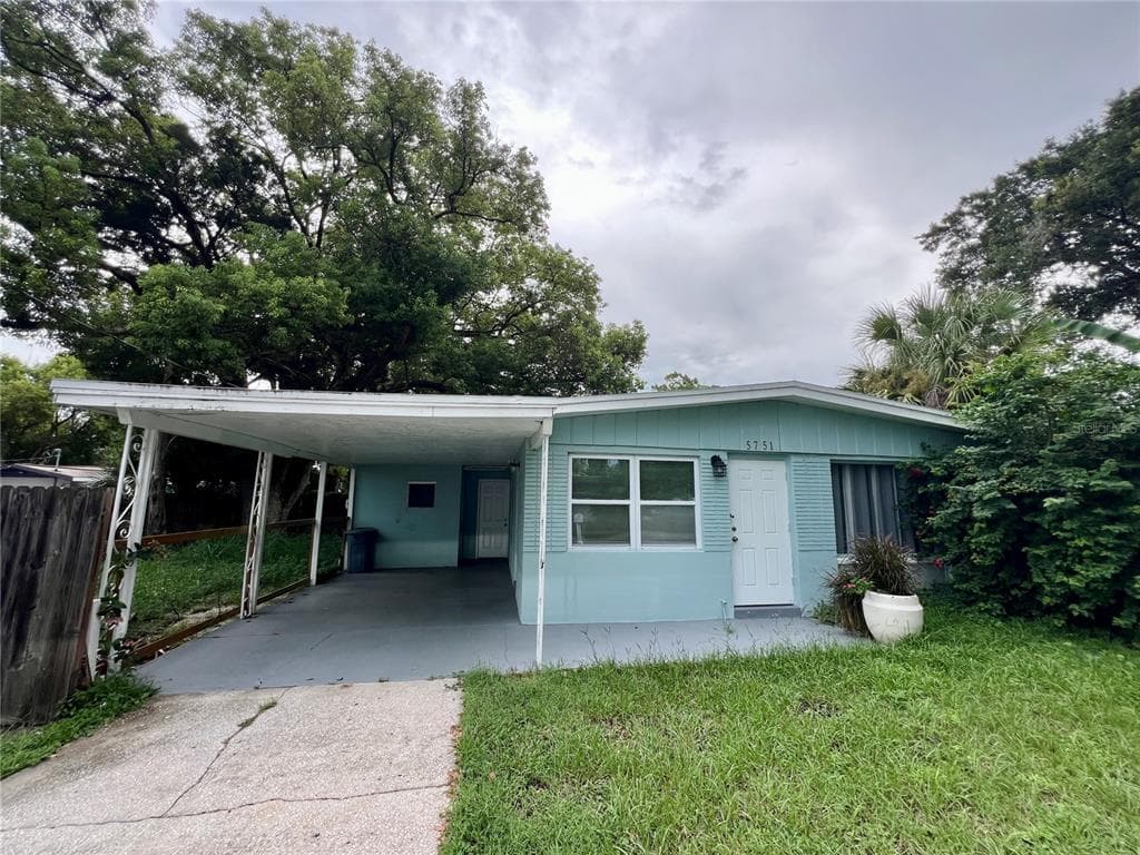 5751 LOUISIANA AVENUE NEW PORT RICHEY, FL 34652