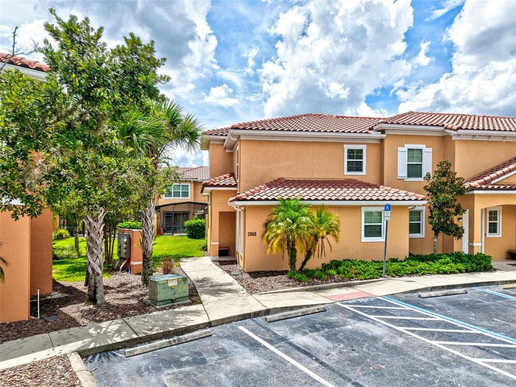 2668 CORVETTE LANE KISSIMMEE, FL 34746