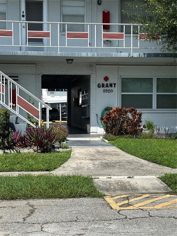 5920 18TH STREET N UNIT 16 ST PETERSBURG, FL 33714